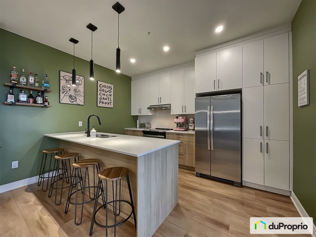 $519,000 - Condominium for sale in Longueuil (St-Hubert) — photo 1