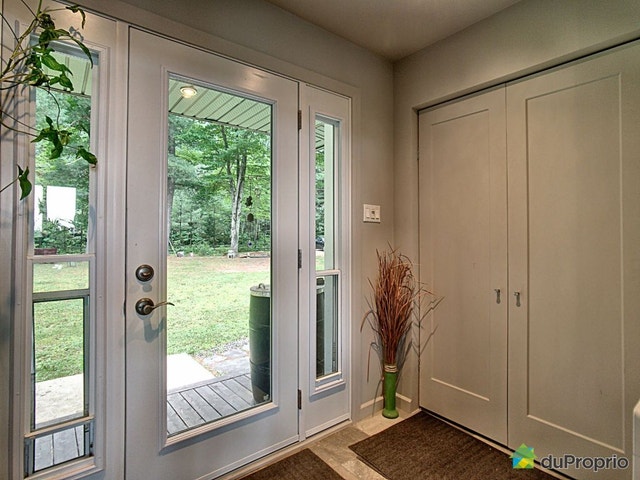 $785,000 - Bungalow for sale in St-Lucien — photo 2