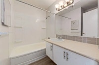 Amenities: Private Yard • Air Conditioning • Heat & Water Included Suite & Building: Spacious bachel... (image 4)