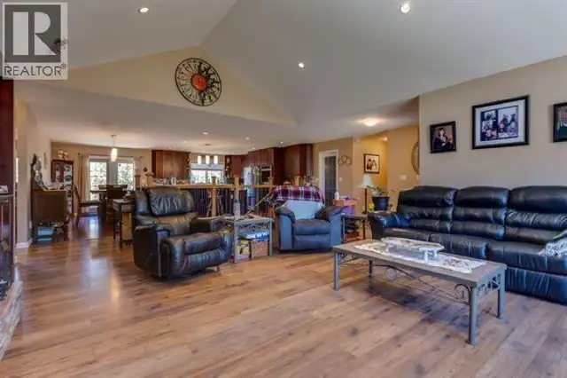 15055 CARIBOO HIGHWAY Prince George, British Columbia in Houses for Sale in Prince George - Image 9