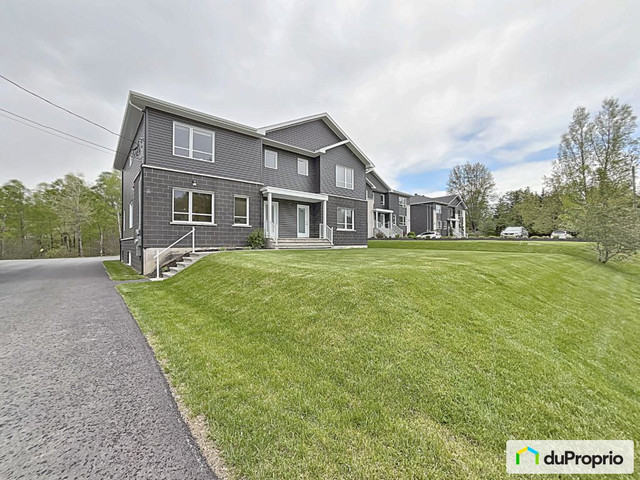785 000$ - Duplex à vendre à Sherbrooke (Lennoxville) dans Maisons à vendre  à Sherbrooke