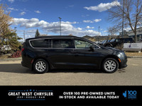 This Chrysler Pacifica delivers a Regular Unleaded V-6 3.6 L/220 engine powering this Automatic tran... (image 7)
