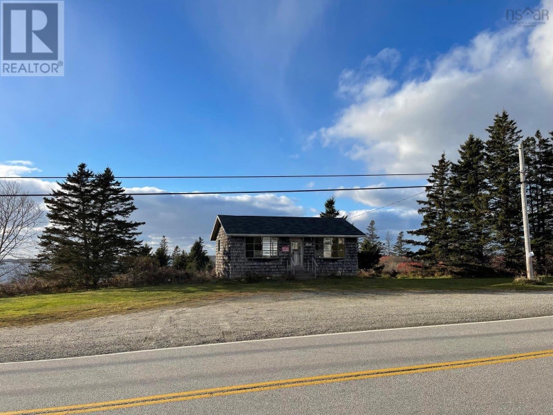 1139 Highway 3 Middle East Pubnico, Nova Scotia Houses for Sale