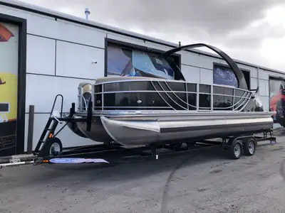$200K boat half price of new! This 2015 South Bay 724 Sport 24' tritoon has too many features to lis...