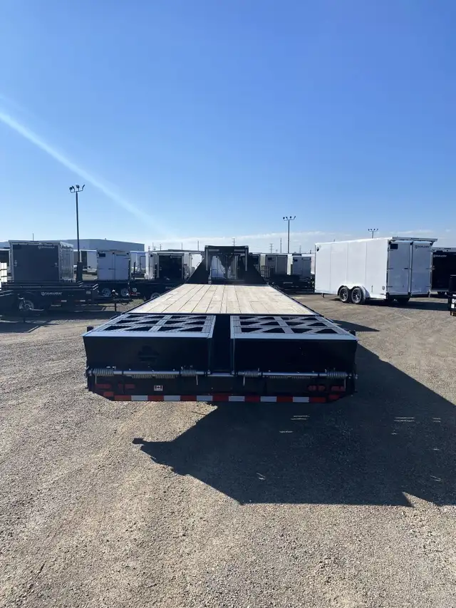2026 Canada Trailers Premium Gooseneck Trailer 25,920 lbs. GVWR | Cargo ...