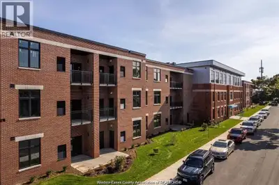 Experience luxury living at The Canadian at The Argyle in Walkerville, Windsor! This stunning one-be...