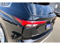 2024 Mitsubishi Outlander SE 4WD A top-performing 7-passenger SUV with AWD capability, Apple CarPlay... (image 8)