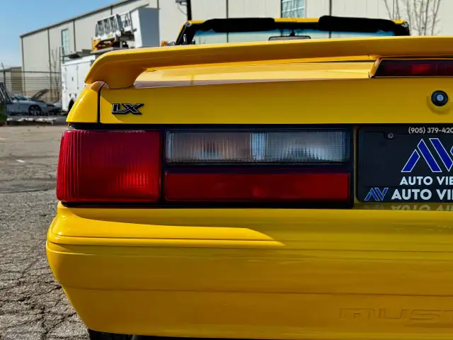 1993 Ford Mustang LX **ALL ORIGINAL FROM FACTORY** in Cars & Trucks in Hamilton - Image 19