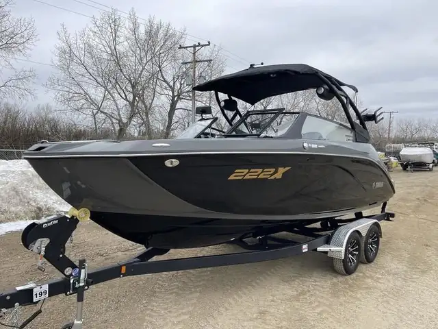 2025 Yamaha Boats 222XE - ADIOS TO SUMMER SALE! in Powerboats & Motorboats in Saskatoon - Image 10