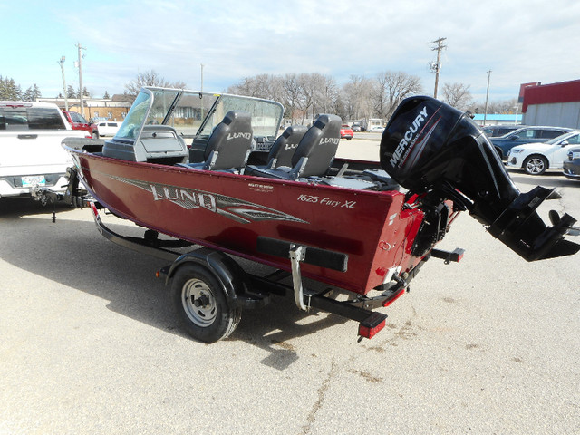 2015 LUND FURY 1625 XL FISHING BOAT PACKAGE in Powerboats & Motorboats in Portage la Prairie - Image 4