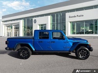 Unleash true adventure with this formidable 2021 Jeep Gladiator Rubicon. Powering this Hydro Blue Pe... (image 5)