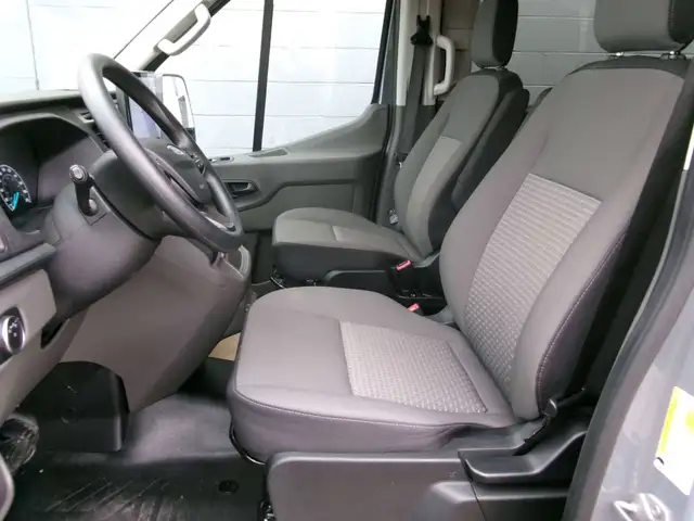 2025 Ford Transit Passenger Wagon 15 Passenger, Mid Roof, AWD, L in Cars & Trucks in Swift Current - Image 22