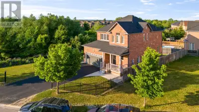 A Rare Find!! This Beautiful Home Sits on a PREMIUM Large RAVINE LOT 88ft x 140ft Nestled on the Cor...