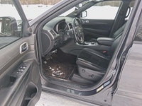 See Dealer Website for Details. . Engine: Moteur V6 3.6L L/100Km City: 12.7 L/100Km Hwy: 9.6 Safety... (image 5)