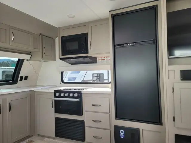 2024 K-Z Connect 282 FKK in Travel Trailers & Campers in Penticton - Image 12