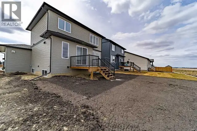 71 Vincent Crescent Olds, Alberta in Houses for Sale in Calgary - Image 32