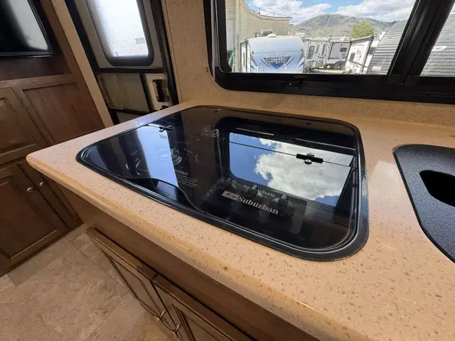 2018 ,Flagstaff,Shamrock 21SSL in Travel Trailers & Campers in Kamloops - Image 17