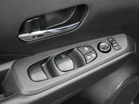 The Nissan Kicks delivers bold styling, excellent fuel efficiency, and smart technology in a compact... (image 5)