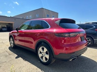 This Cayenne Look and feels like it only has 50k to 60k kilometers exterior and interior *****Excell... (image 4)