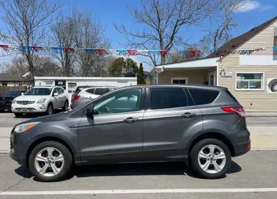 2013 Ford Escape SE in excellent condition. Comes with Bluetooth, heated side mirrors, and more. *Cl...