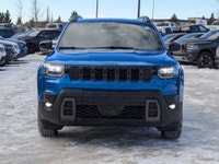 This Jeep Cherokee has a dependable Intercooled Turbo Gas/Electric I-4 1.6 L/98 engine powering this... (image 2)