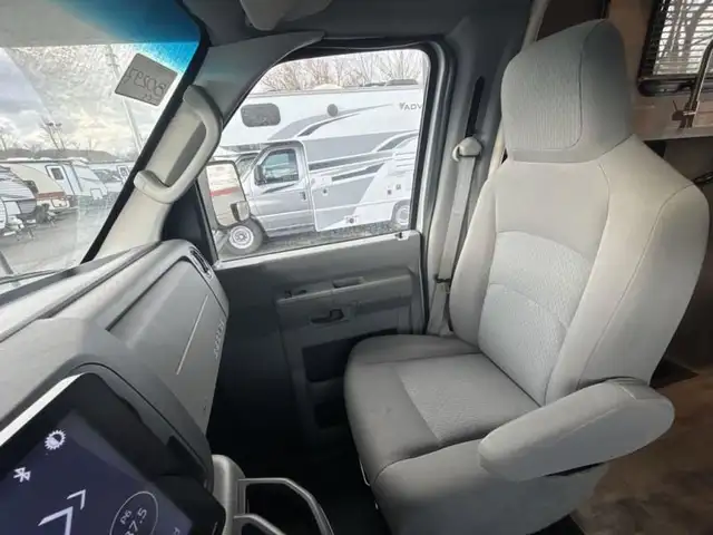 2024 Adventurer LP Class C Adventurer 19RD in RVs & Motorhomes in Kelowna - Image 23