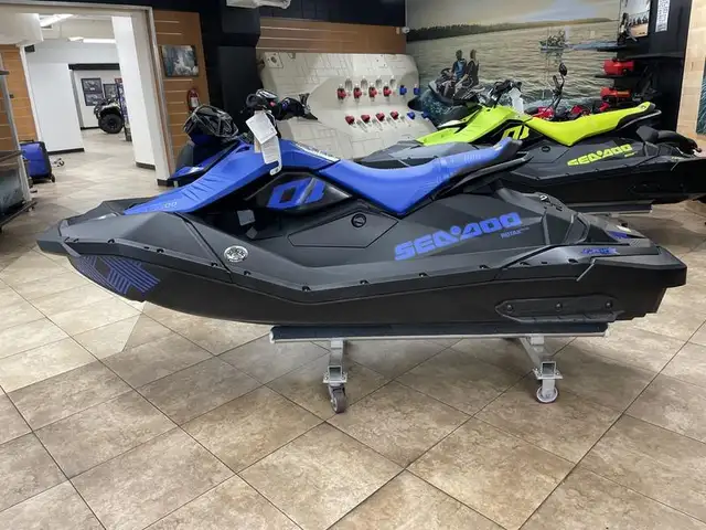 2023 SEADOO SPARK TRIXX 2UP 900 (FINANCING AVAILABLE) in Personal Watercraft in Strathcona County - Image 5