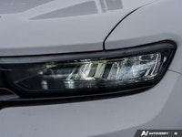 The advertised vehicle price is based on a promotional finance offer. Customers who purchase the veh... (image 9)
