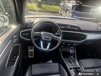 This Audi Q3 boasts a Intercooled Turbo Regular Unleaded I-4 2.0 L/121 engine powering this Automati... (image 8)