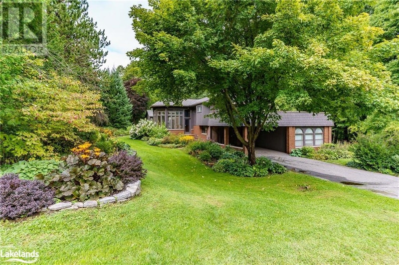 59 MCDONALD Street Bracebridge, Ontario Houses for Sale Muskoka