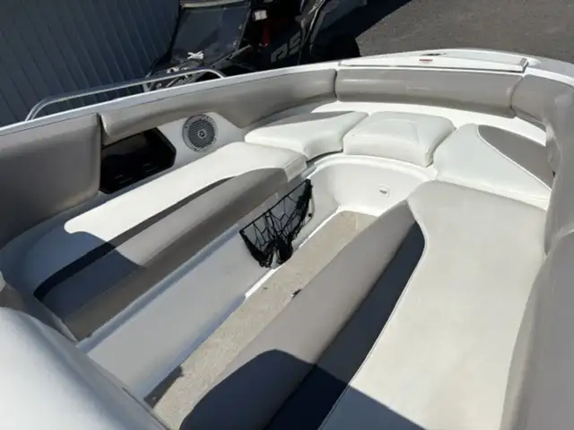 2010 Sea-Doo 230 CHALLENGER in Powerboats & Motorboats in Trenton - Image 5