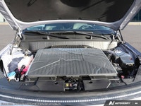 This Hyundai Kona Electric has a durable Electric engine powering this Automatic transmission. *This... (image 5)