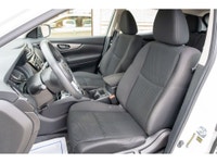 ENJOYABLE, ECONOMICAL DRIVE Smart, stylish, and efficient, the 2018 Nissan Qashqai is designed to fi... (image 6)