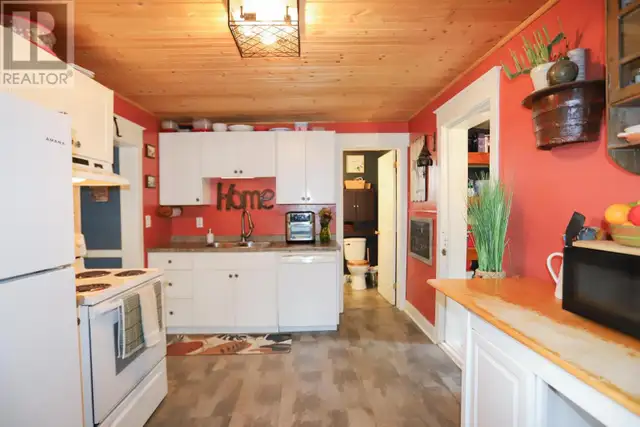 416 Northland RD Sault Ste. Marie, Ontario in Houses for Sale in Sault Ste. Marie - Image 16