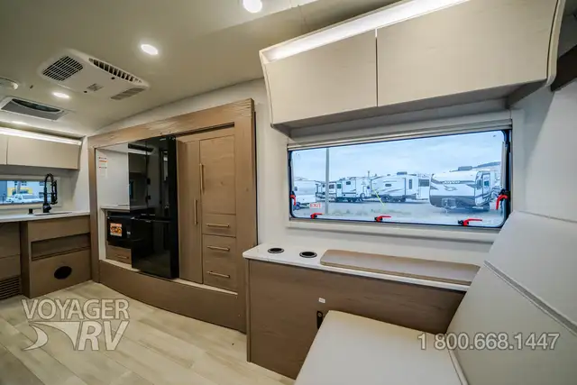 2026 Grand Design Serenova 150HL in Travel Trailers & Campers in Kelowna - Image 22