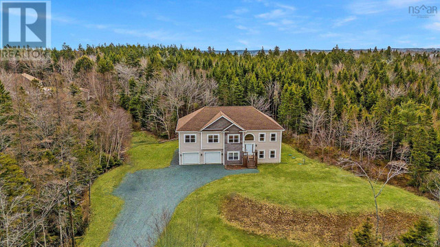 38 Newbury Road Hammonds Plains, Nova Scotia in Houses for Sale in City of Halifax - Image 2