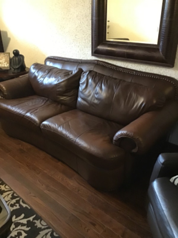 Leather Sofa Couches & Futons Winnipeg Kijiji