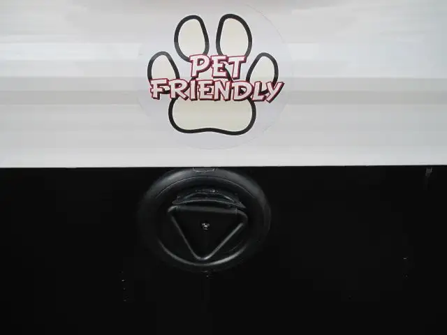 2026 EAST TO WEST DELLA TERRA 261RB-GREAT COUPLES LAYOUT!  in Travel Trailers & Campers in Ottawa - Image 6