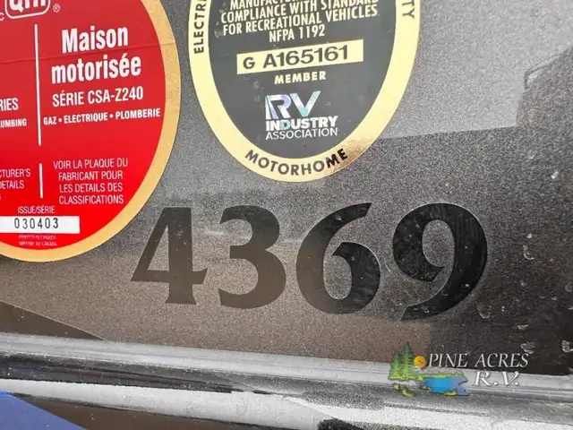 2025 Newmar Dutch Star 4369 Black Out Package in RVs & Motorhomes in Moncton - Image 95