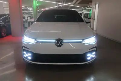 GTI Performance 2.0L FWD, CARFAX SANS ACCIDENT, Banc Chauffant, HID-LED Financement disponible sur p...