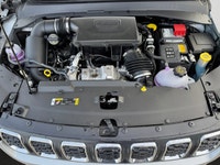 Cloth Low-Back Bucket Seats, Heated Front Seats, 8.4 Touchscreen Display, Apple Carplay, Google Andr... (image 8)