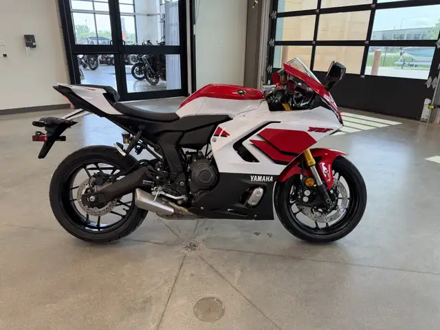 2026 Yamaha YZF-R7 70th Anniversary Edition in Street, Cruisers & Choppers in Winnipeg - Image 10