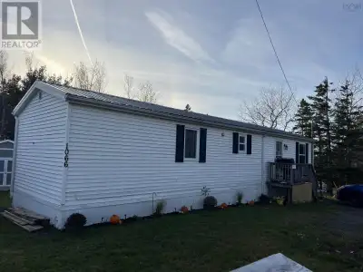 Why pay rent when you can own this 2 bedroom mobile home, enjoy one level living on a rented lot. Th...