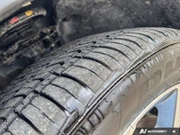 This Hyundai Palisade boasts a Regular Unleaded V-6 3.8 L/231 engine powering this Automatic transmi... (image 9)