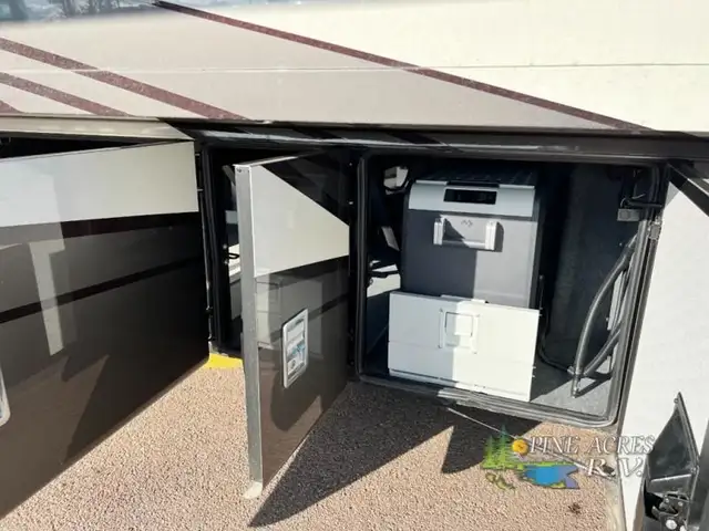 2024 Newmar New Aire 3549 Luxury Diesel Pusher in RVs & Motorhomes in Moncton - Image 73