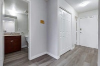 Amenities: Balconies • Air Conditioning • Heat & Water Included Suite & Building: Spacious one-bedro... (image 5)
