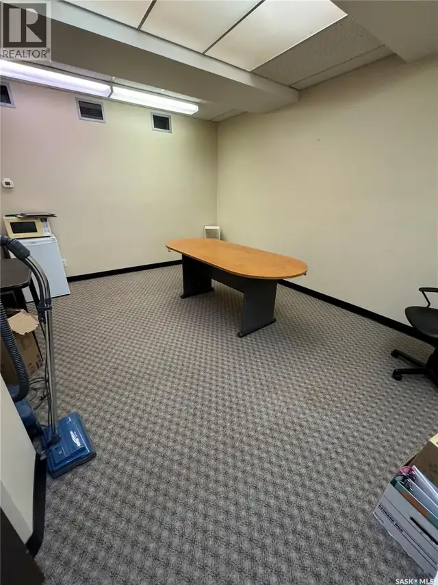 77 15th STREET E Prince Albert, Saskatchewan in Commercial & Office Space for Sale in Prince Albert - Image 18
