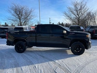 The 2019 Chevrolet Silverado 1500 Custom Trail Boss in a stylish Black color offers robust 44 capabi... (image 6)