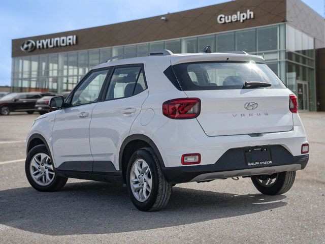 2022 Hyundai Venue Preferred IVT | Heated Steering Wheel in Cars & Trucks in Guelph - Image 4