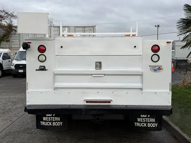 2013 Ram 3500 4X4 Service Truck in Heavy Trucks in Delta/Surrey/Langley - Image 20
